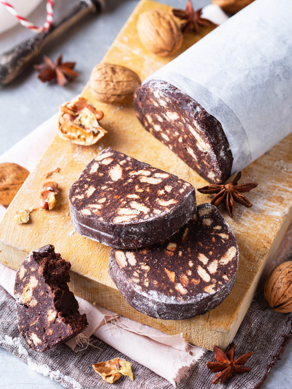 Schokoladensalami – Italienisches Dessert ohne Backen mit Butterkeksen