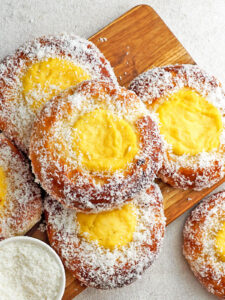 Skoleboller mit Vanillecreme
