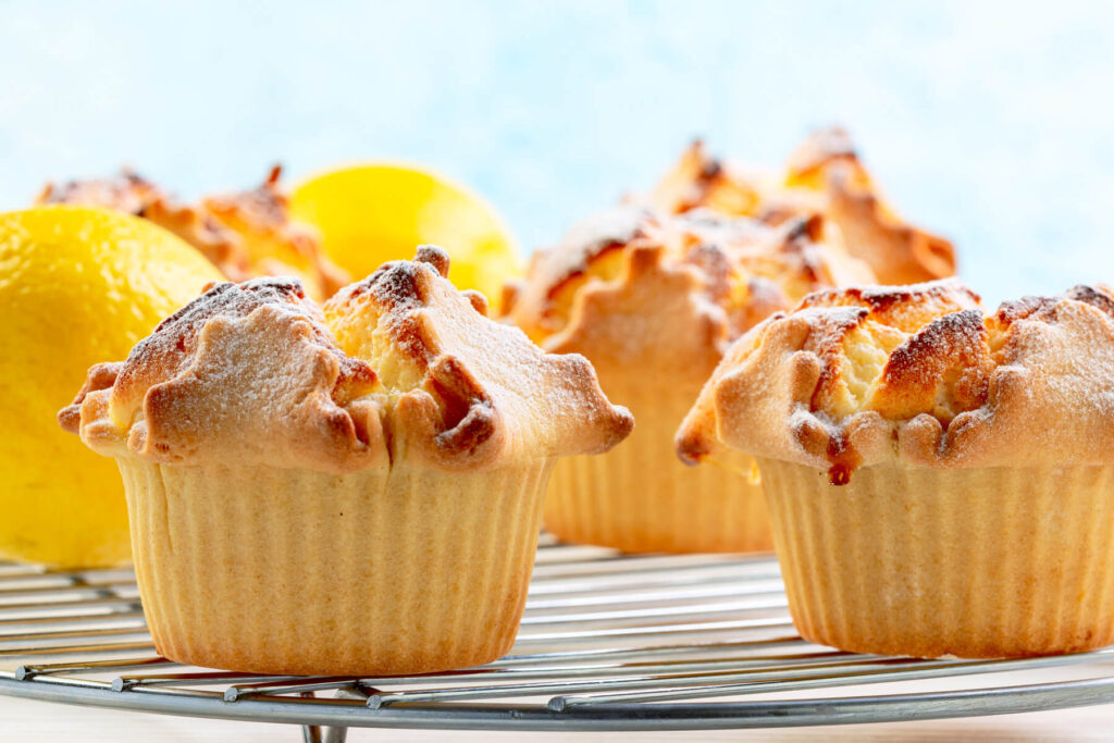 Soffioni (italienische „Liebesbriefe“) – Ricotta-Zitronen-Törtchen aus dem Ofen