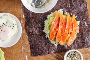 Sushi-Burger mit Lachs & Avocado