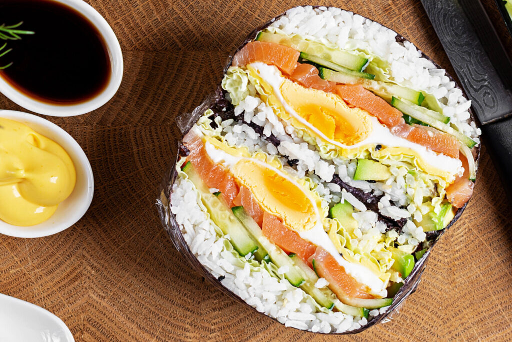 Sushi-Burger mit Lachs & Avocado