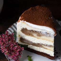 Tiramisu-Cheesecake - Käsekuchen mit Espresso-Biskuit & Mascarpone