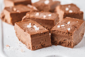 Veganer Schoko-Fudge ohne Backen