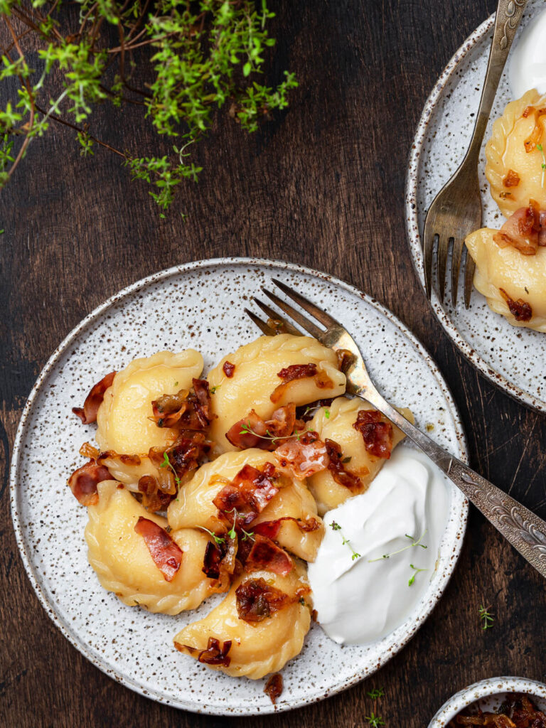 Wareniki mit Kartoffel-Käse-Füllung