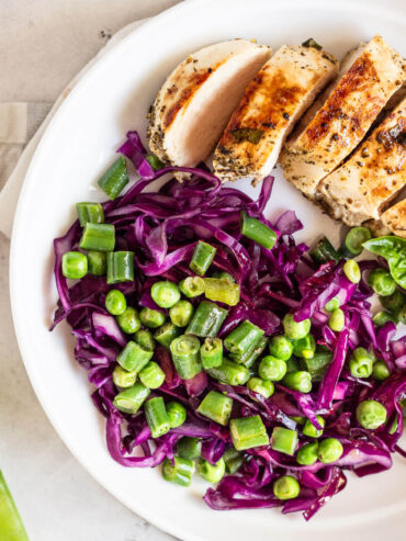 Warmer Salat mit Hähnchen und Gemüse