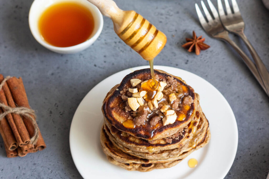 Würzige Pancakes mit Zimtstreuseln