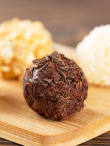 Brigadeiro in drei Varianten