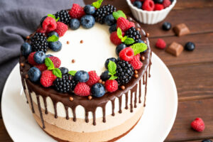 Drei-Schokoladen-Mousse-Torte
