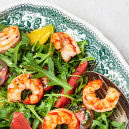 Garnelensalat mit Grapefruit und Rucola