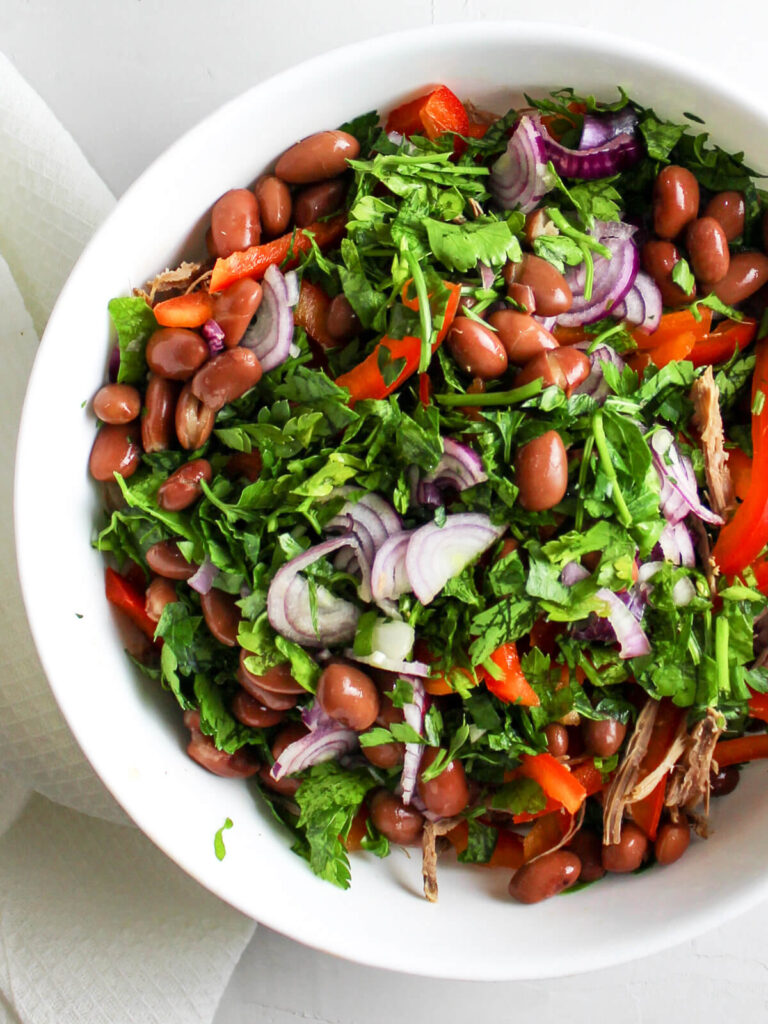 Georgischer Rindfleischsalat mit roten Bohnen