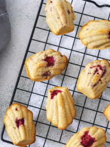 Himbeer-Madeleines