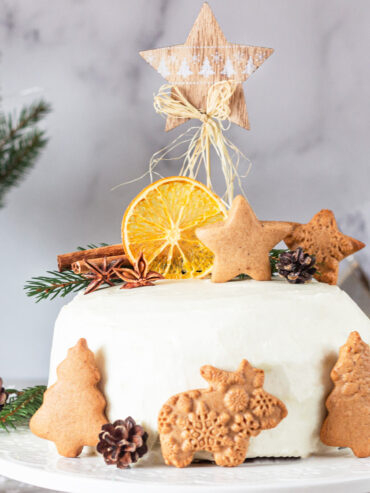 Lebkuchen-Torte mit Orangenmarmelade