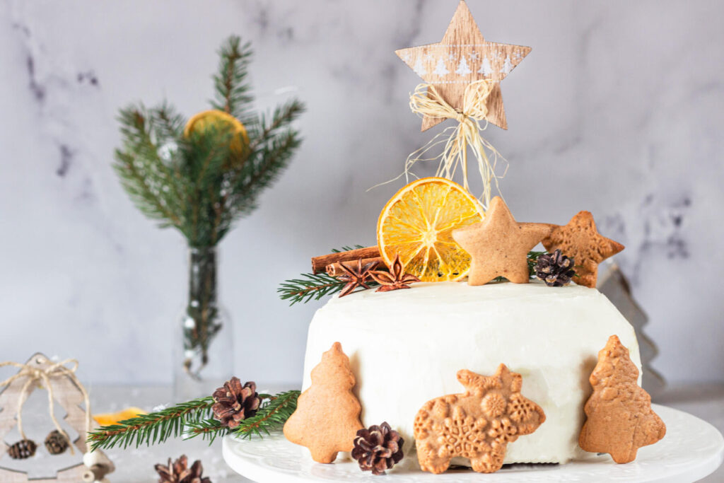 Lebkuchen-Torte mit Orangenmarmelade