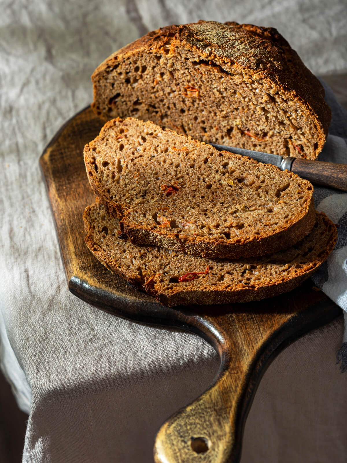 Mediterranes Vollkornbrot ohne Kneten: Einfaches No-Knead Rezept