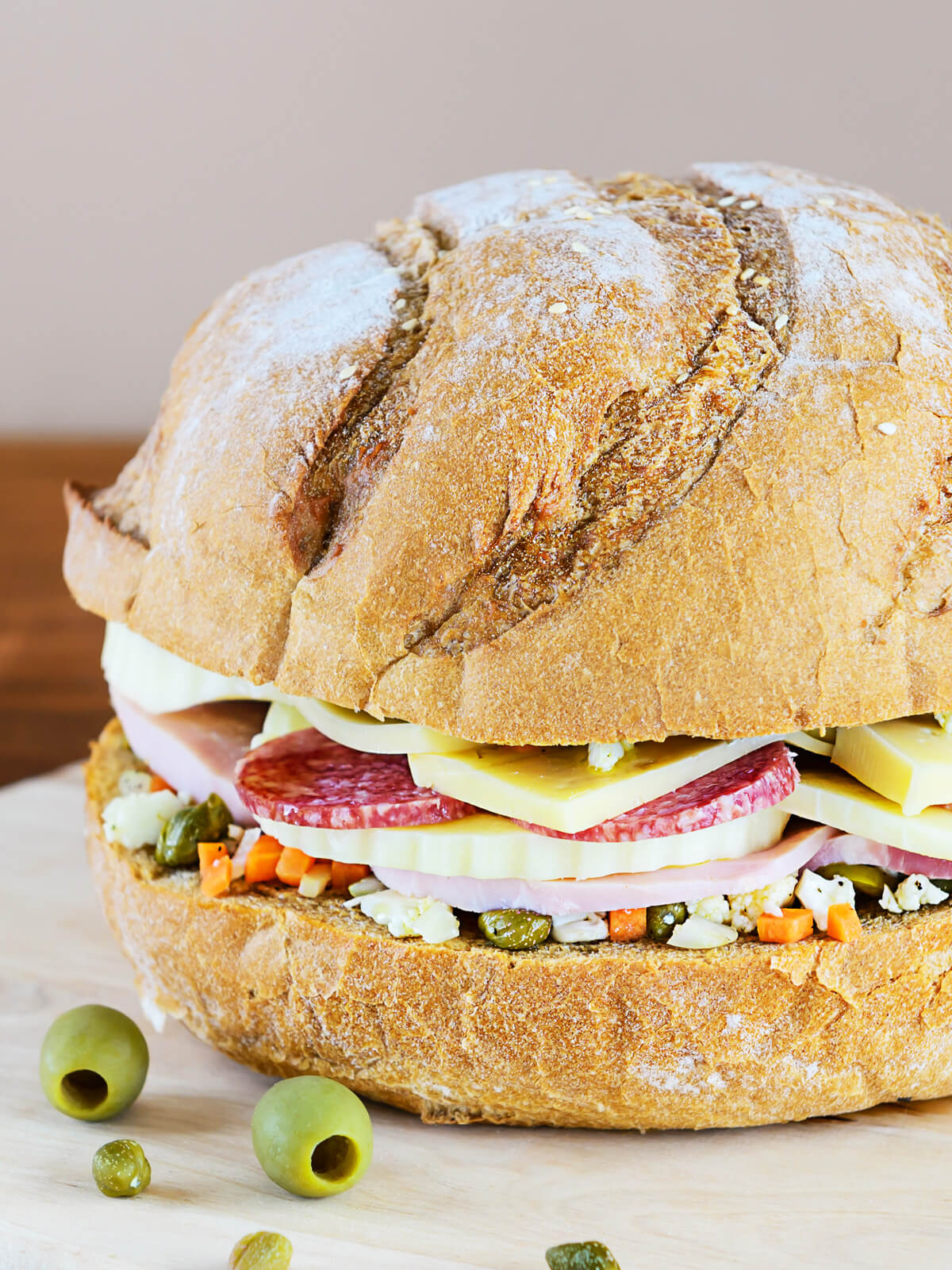 Muffuletta – klassisches Sandwich aus New Orleans mit Olivensalat