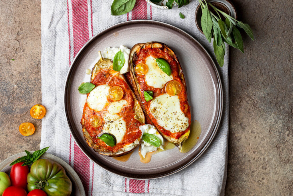 Ofengebackene Auberginen mit Passata & Mozzarella