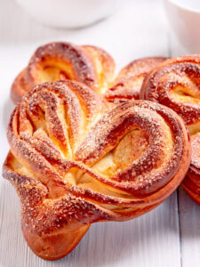 Plyushki - süße Hefebrötchen
