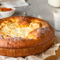 Schneller Quark-Rührkuchen mit saftiger Cheesecake-Mitte