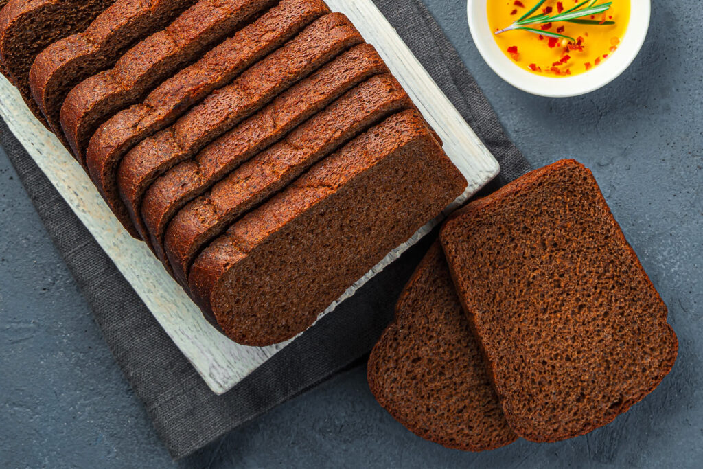 Roggen-Mischbrot aus Sauerteig-Resten