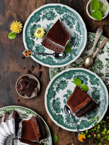 Saftiger Schokoladen-Bundt-Kuchen mit dunklem Bier