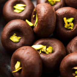 Schokoladen-Peda mit Pistazien