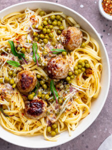Spaghetti mit Fleischbällchen