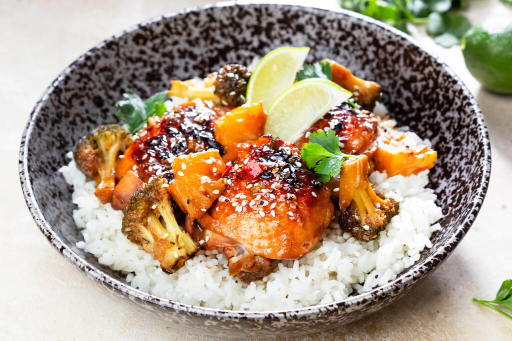 Teriyaki-Hähnchen mit Brokkoli und Limetten-Reis