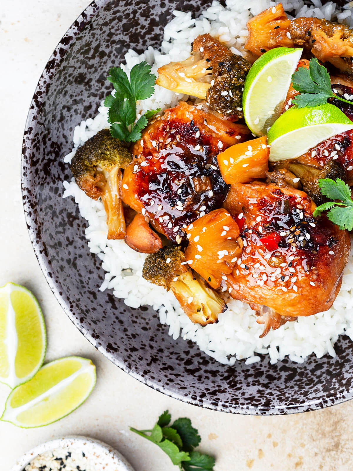 Teriyaki-Hähnchen mit Brokkoli und Limetten-Reis