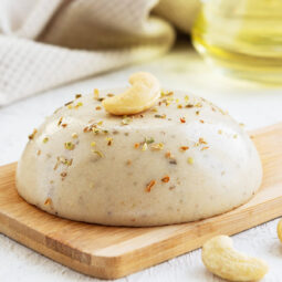 Veganer Cashew-Kräuterkäse – einfacher pflanzlicher Aufstrich mit Nährhefe