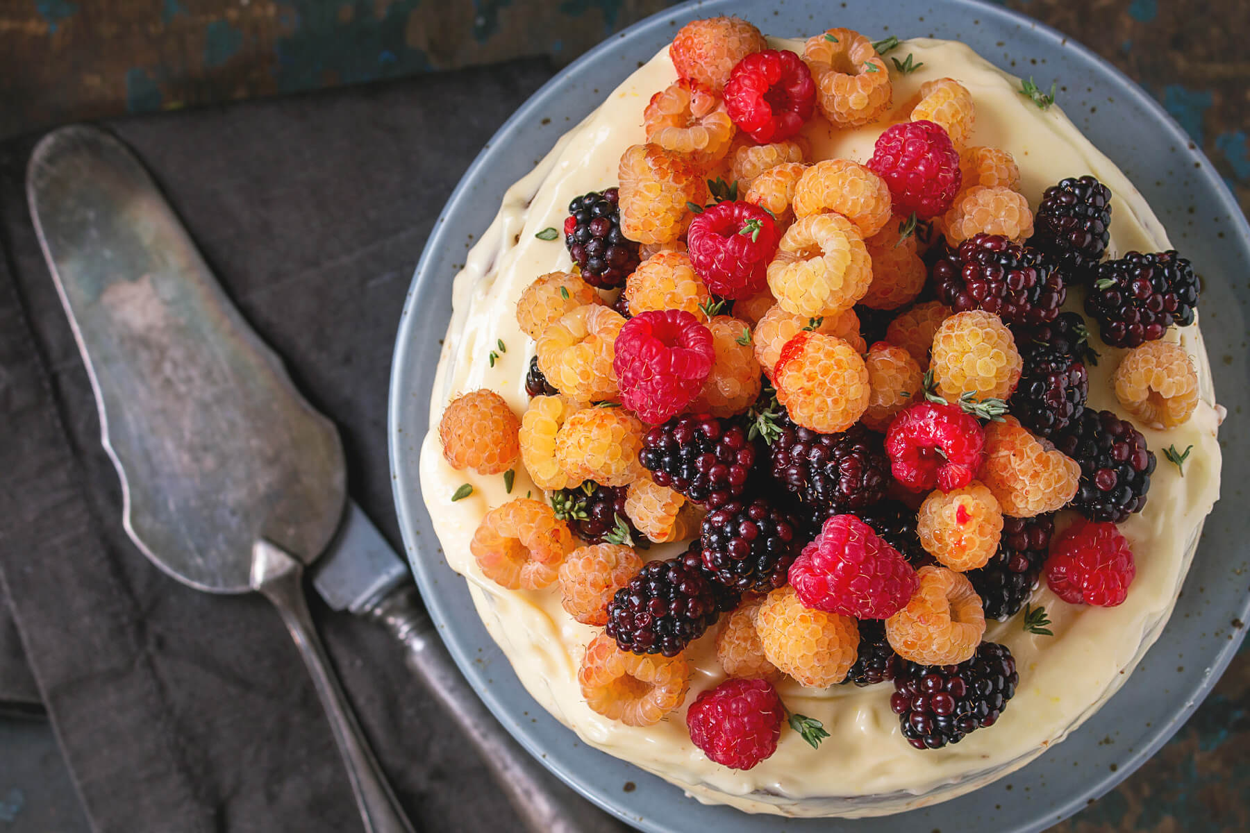 Zitronen-Beeren-Torte mit Mascarpone-Creme