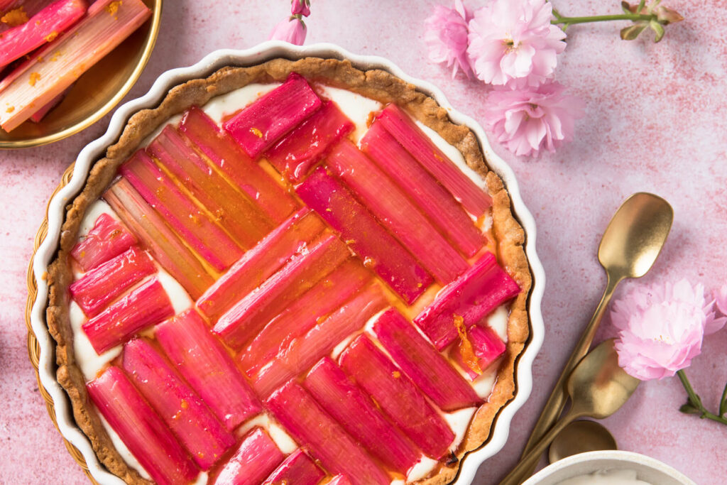 Rhabarbertarte mit Crème-fraîche-Füllung