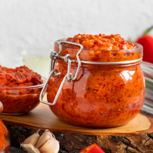 Ajvar im Weck-Glas mit Chili und Knoblauch
