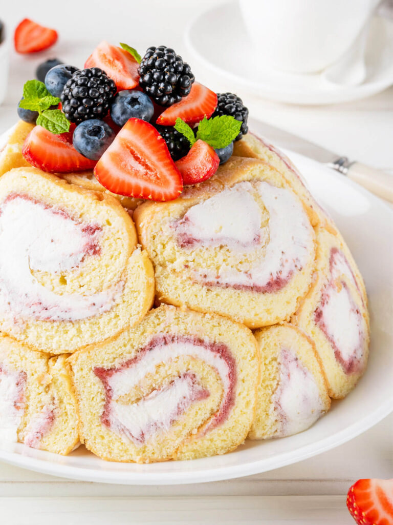 Charlotte Royale mit Erdbeercreme