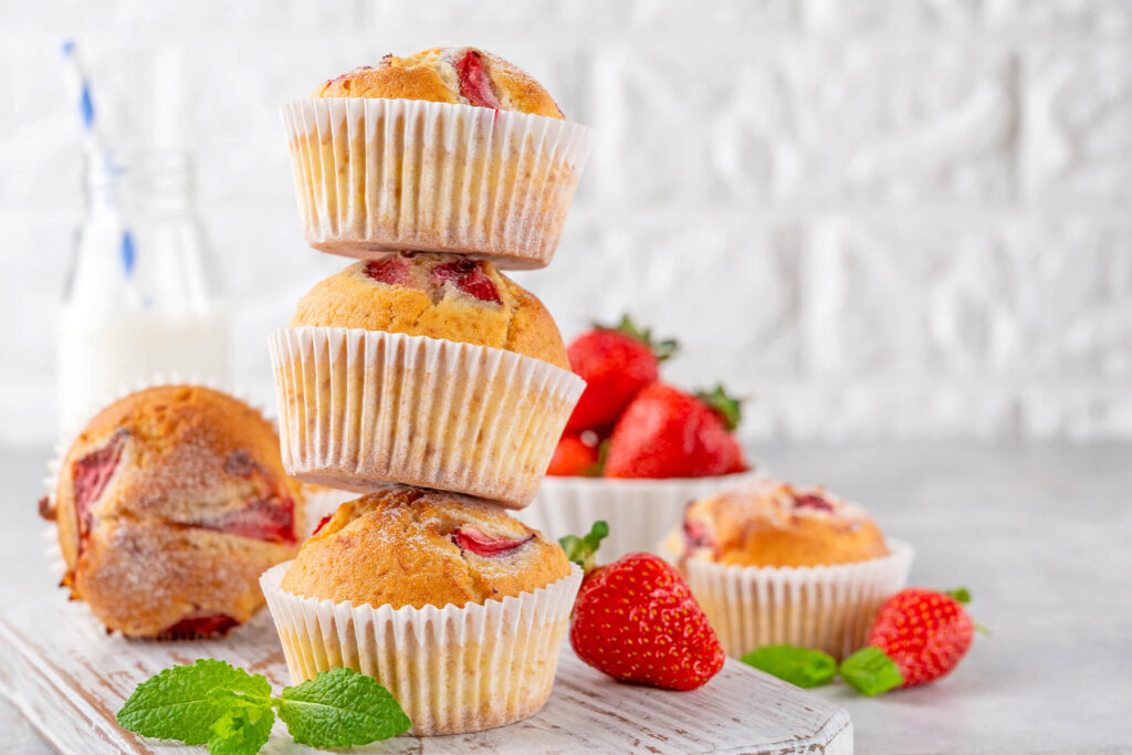 Erdbeer-Muffins im Förmchen