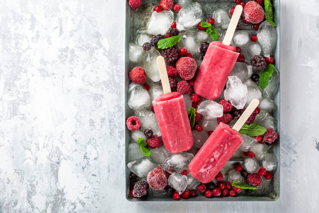 Himbeer-Joghurt-Stieleis Rezept – Frozen Yogurt