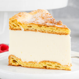 Karpatka – Polnischer Brandteigkuchen mit cremiger Puddingfüllung