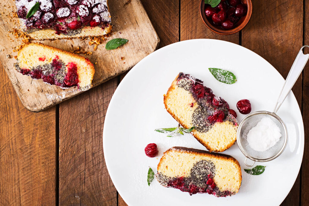 Kirsch-Mohn-Kastenkuchen – Saftiger Rührkuchen