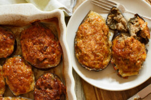 Melanzane Ripiene con Carne – Italienische gefüllte Auberginen mit Hackfleisch und goldener Käsekruste