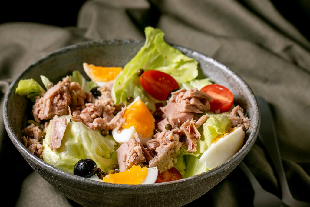 Nizza-Salat mit Thunfisch – Klassiker von der Côte d'Azur mit aromatischer Vinaigrette