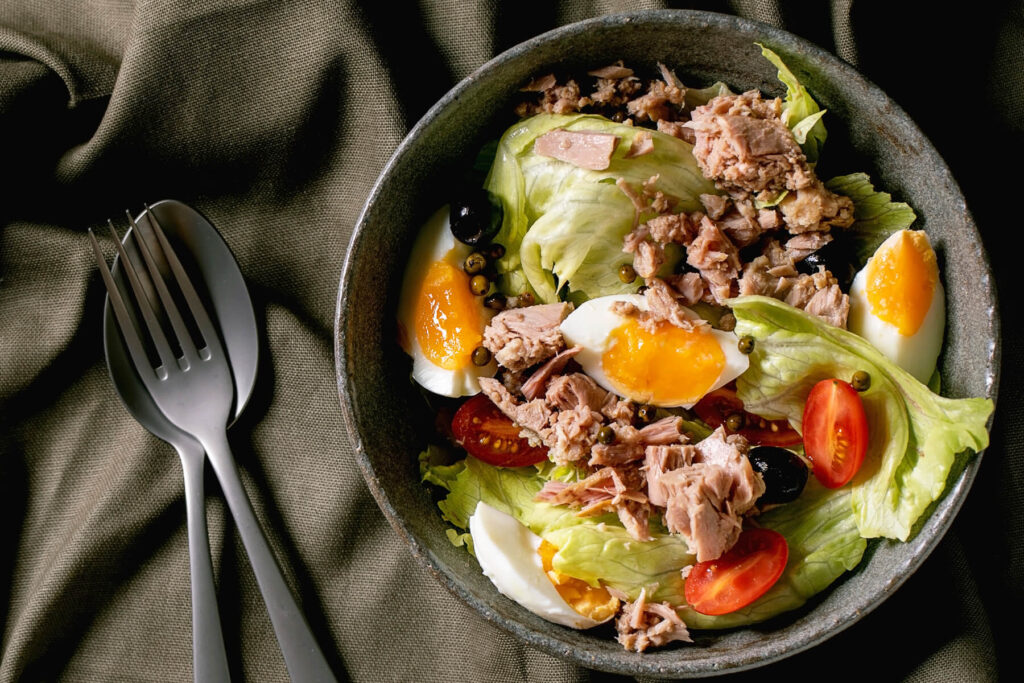 Nizza-Salat mit Thunfisch – Klassiker von der Côte d'Azur mit aromatischer Vinaigrette