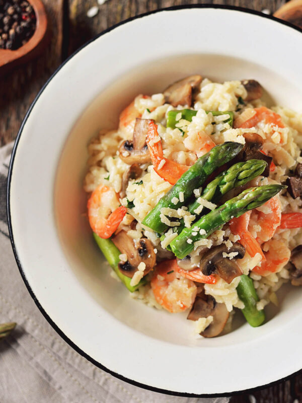 Risotto mit Garnelen, Champignons und grünem Spargel