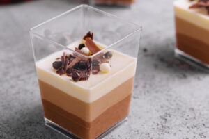 Dreierlei Schokoladenmousse im Glas