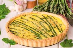 Spargel-Tarte mit grünem Spargel