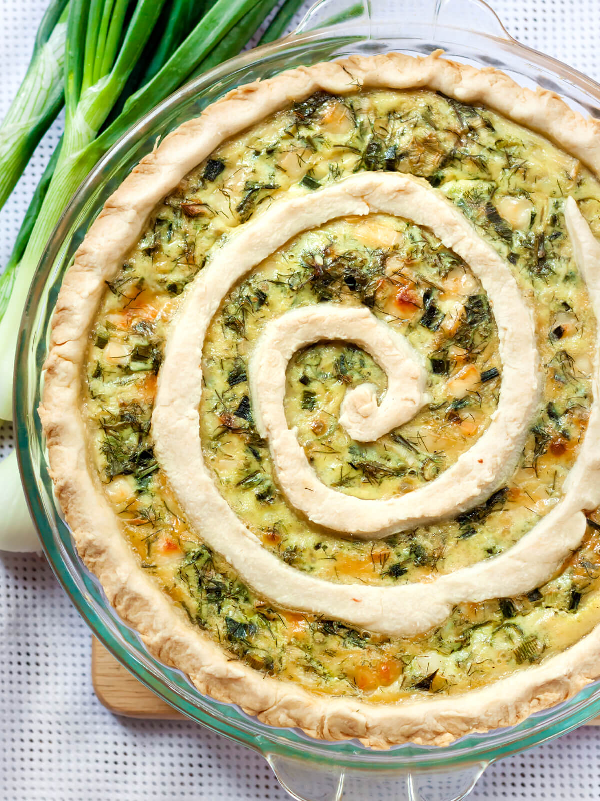 Ziegenkäse-Quiche serviert