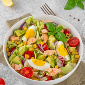 Lachs-Cobb-Salat klassisch
