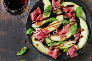 Melone mit Prosciutto Crudo – das italienische Sommer-Antipasto in 5 Minuten