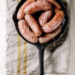 Salsiccia gegrillt mit Tomatensauce