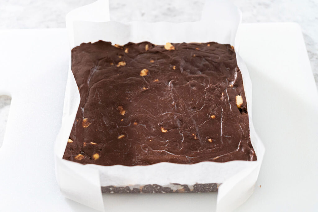 Schoko-Macadamia-Fudge