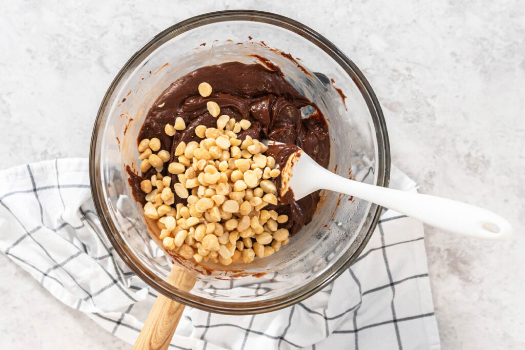 Schoko-Macadamia-Fudge