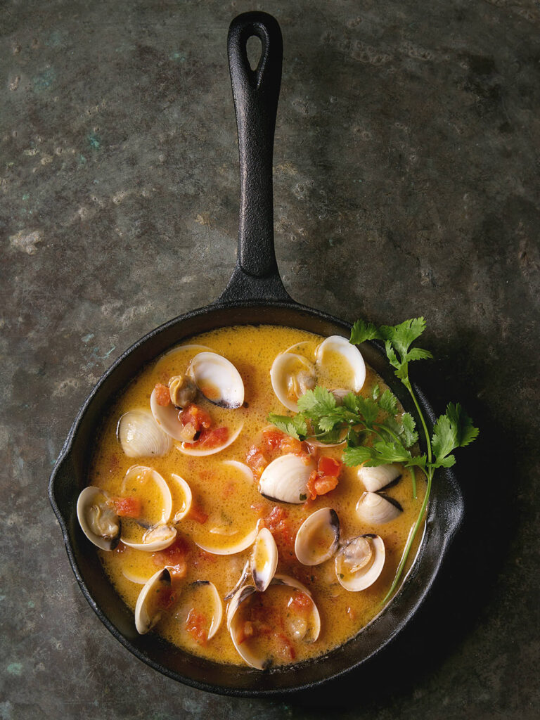 Vongole-Sauce mit Venusmuscheln, Tomaten und Weißwein